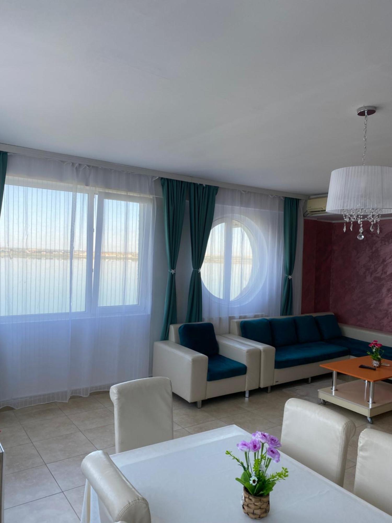 Ionut Summerland Apartments Mamaia Exterior photo
